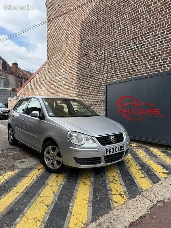 Gris Utilisé 2007 VW Polo Citadine | 3 990 € (Prix juste) - Image 1/4