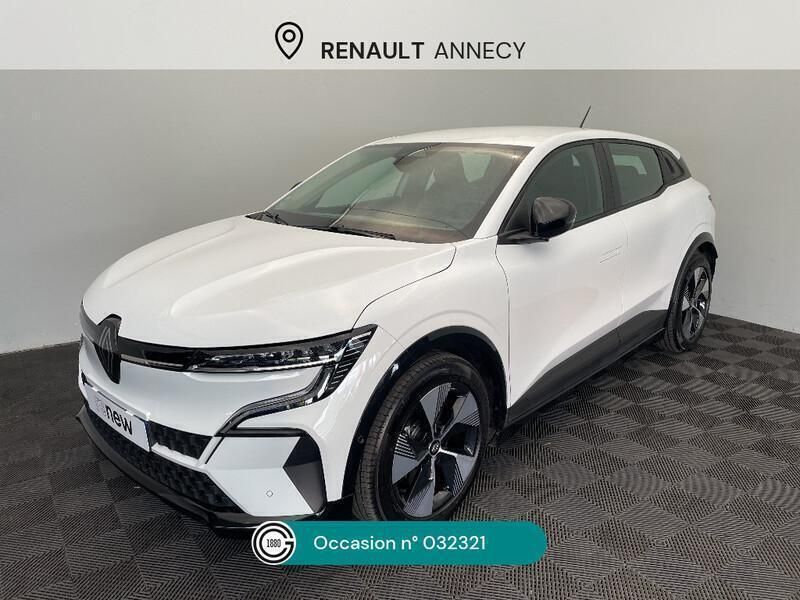 Blanc Utilisé 2022 Renault Mégane Equilibre Berline | 26 490 € (Prix cher) - Image 1/4