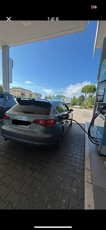 Gris Utilisé 2015 Audi A3 Sportback Advanced Berline | 9 500 € (Prix cher) - Image 1/4