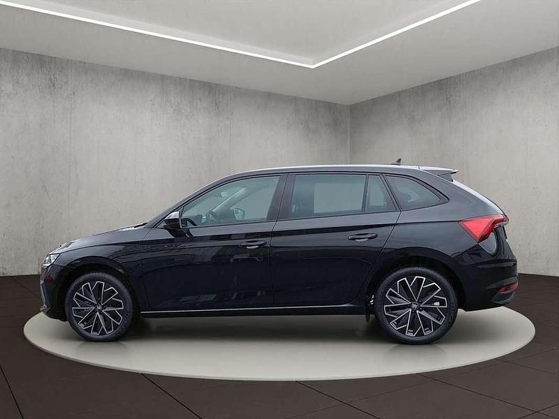 Nouvelle Skoda Scala Drive 204 ch (150 kW) 2025 Noir Citadine