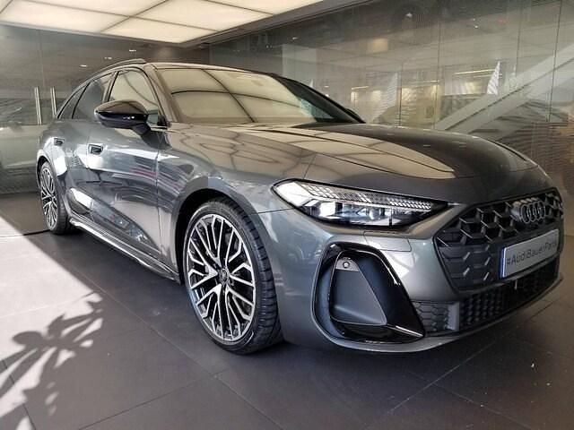 Gris daytona nacré Utilisé 2025 Audi A5 Design Coupé | 74 900 € - Image 1/4