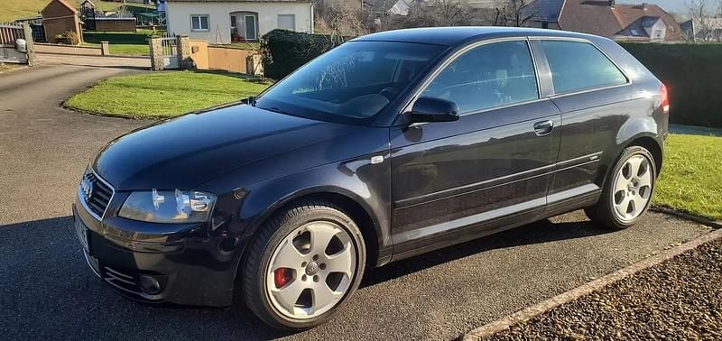 Noir Occasion 2004 Audi A3 S-Line Berline | 2 999 € (Super prix) - Image 1/4