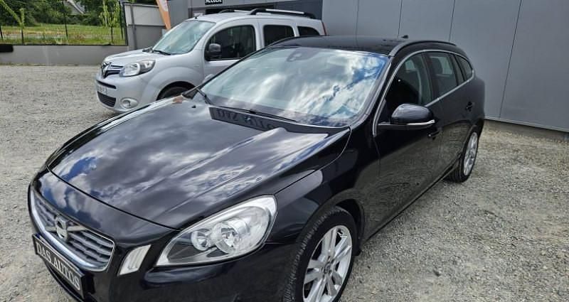 Utilisé 2013 Volvo V60 Momentum Break | 8 490 € - Image 1/4