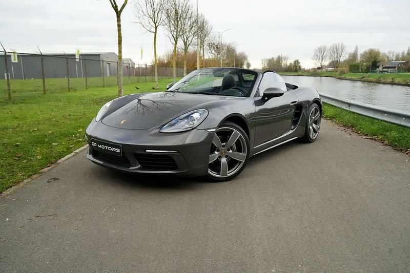 Gris Occasion 2016 Porsche 718 Boxster Cabriolet | 48 950 € - Image 1/4
