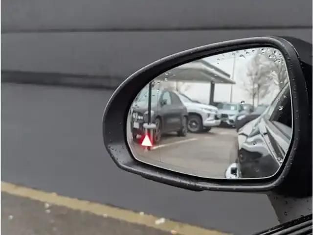 Occasion Mercedes CLE220 2023 Gris graphite Coupé