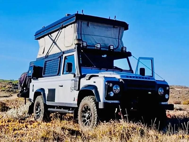 Argent Utilisé 2012 Land Rover Defender SE SUV | 64 000 € - Image 1/4