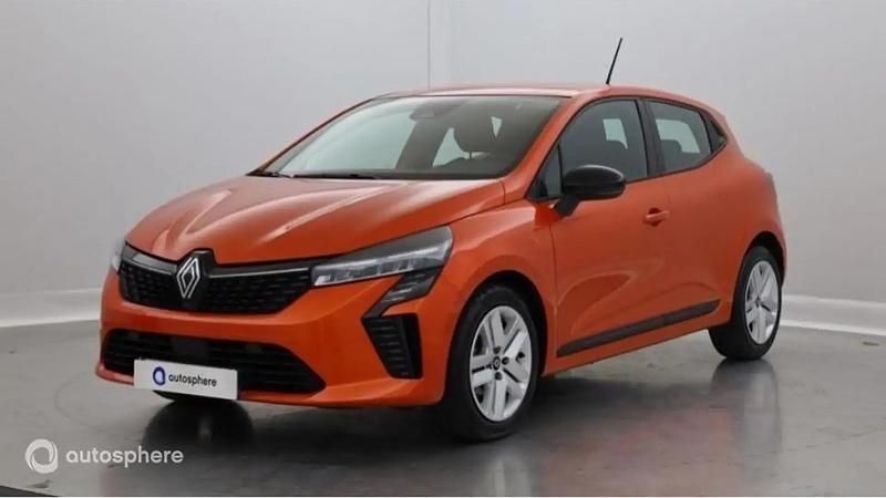 Orange Utilisé 2024 Renault Clio V Evolution Berline | 17 999 € (Prix juste) - Image 1/4