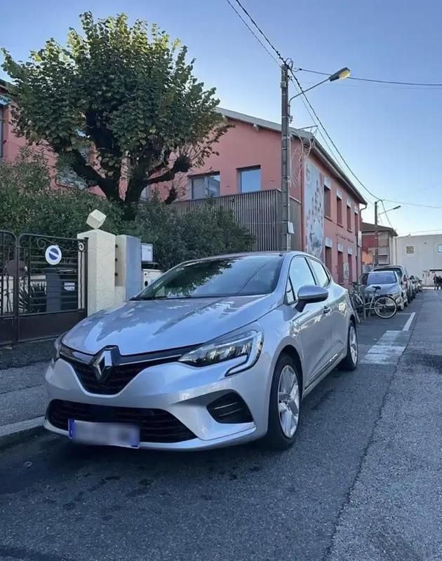 Utilisé 2020 Renault Clio V Business Berline | 10 380 € (Prix juste) - Image 1/4