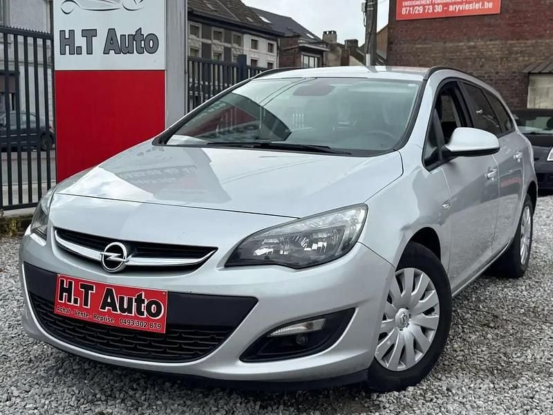 Argent Utilisé 2015 Opel Astra Break | 3 999 € (Prix juste) - Image 1/4