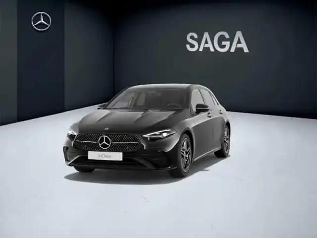 Noir Utilisé 2025 Mercedes A180 AMG line Berline | 42 400 € - Image 1/4