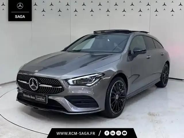 Gris foncé Utilisé 2023 Mercedes CLA250e AMG line Berline | 39 800 € - Image 1/4
