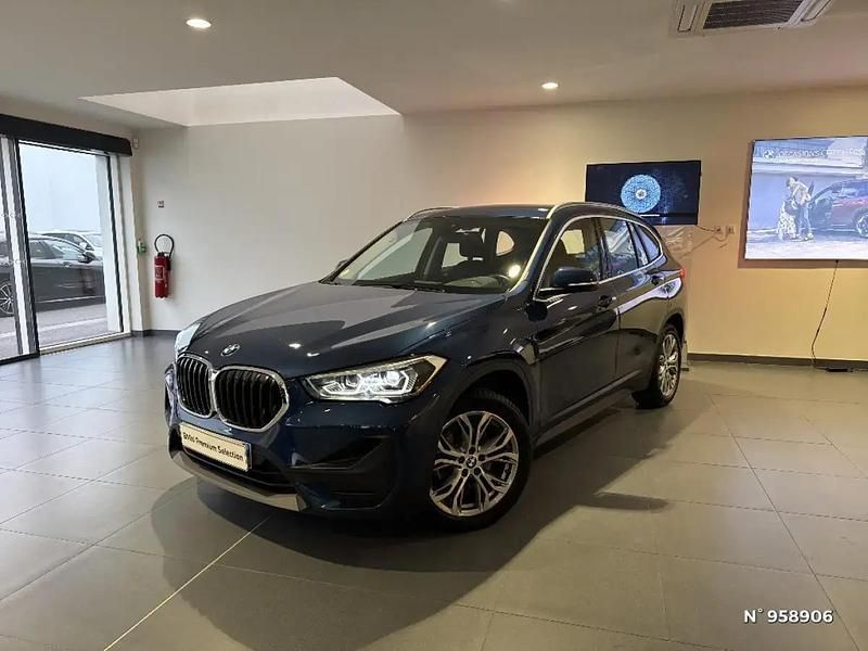 Bleu Occasion 2022 BMW X1 Comfort Edition SUV | 23 990 € - Image 1/4