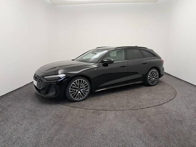 Noir mythic métallisé Utilisé 2025 Audi A5 Design Coupé | 75 900 € - Image 1/4