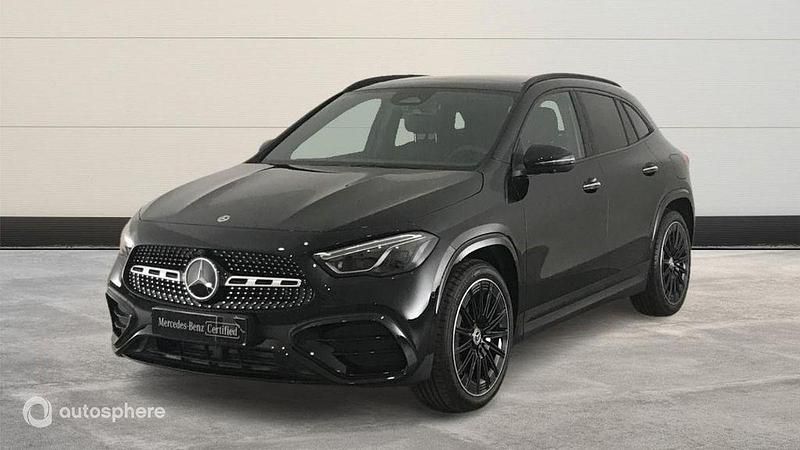 Noir Nouvelle 2025 Mercedes GLA200 AMG line SUV | 50 990 € (Prix juste) - Image 1/4