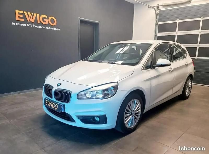 Blanc Utilisé 2015 BMW 218 Active Tourer Luxury Line Monospace | 11 490 € (Bon prix) - Image 1/4