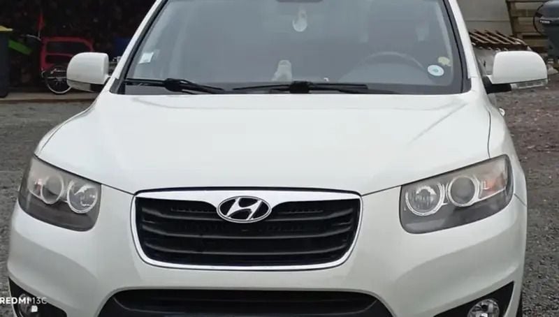 Blanc Utilisé 2010 Hyundai Santa Fe SUV | 8 500 € - Image 1/4