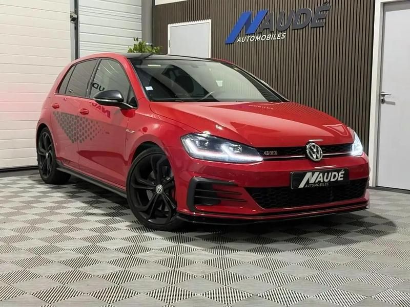 Rouge Occasion 2019 VW Golf VII Berline | 27 990 € (Prix juste) - Image 1/4