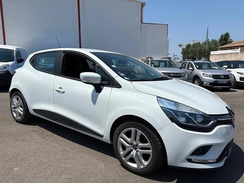 Blanc Utilisé 2019 Renault Clio Business Cabriolet | 9 500 € - Image 1/4