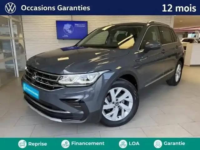 Gris dauphin métallisée Occasion 2022 VW Tiguan Elegance SUV | 32 980 € (Bon prix) - Image 1/4