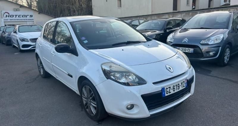 Occasion 2011 Renault Clio III Citadine | 4 990 € (Prix juste) - Image 1/4