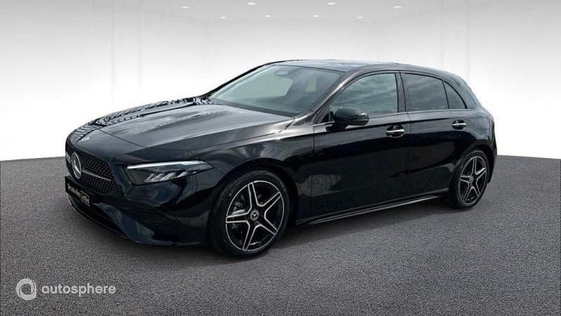 Noir Utilisé 2024 Mercedes A180 AMG line Berline | 36 390 € (Prix cher) - Image 1/4