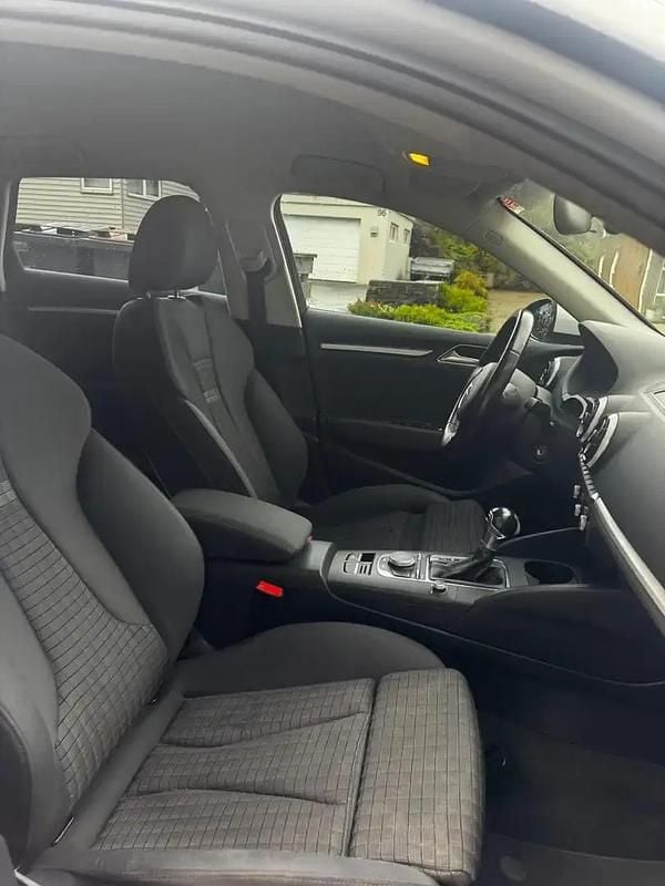 Occasion 2014 Audi A3 Exclusive Berline | 15 000 € (Prix assez cher) - Image 1/4