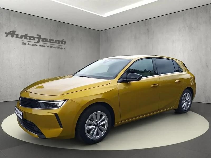 Jaune Utilisé 2022 Opel Astra Elegance Berline | 19 950 € (Prix assez cher) - Image 1/4