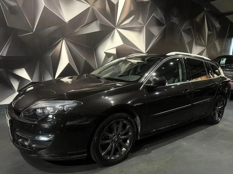 Noir Utilisé 2013 Renault Laguna III GT Break | 9 990 € - Image 1/4
