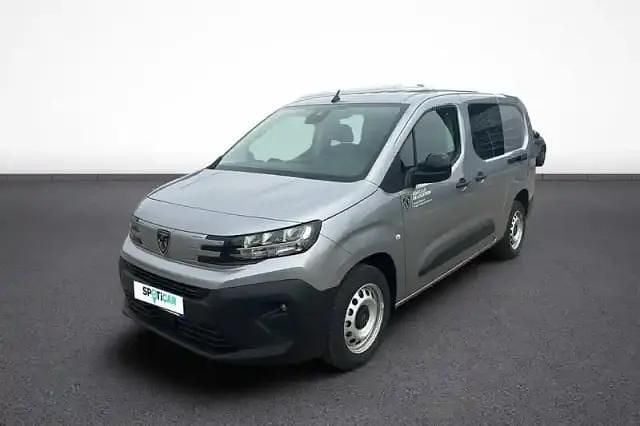 P. m. gris acier Nouvelle 2025 Peugeot Partner S Monospace | 29 990 € (Prix cher) - Image 1/4