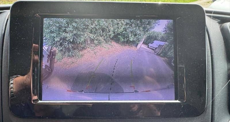 Image 4/4