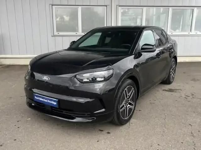 Noir métallisé Occasion 2025 Ford Capri Extended Range SUV | 46 990 € (Prix juste) - Image 1/4