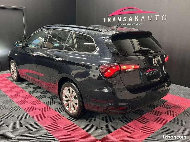 Occasion Fiat Tipo Lounge 121 ch (88 kW) 2019 Noir Break