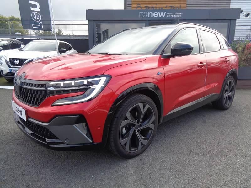 Rouge Occasion 2023 Renault Austral Iconic Esprit Alpine SUV | 34 190 € (Prix juste) - Image 1/4