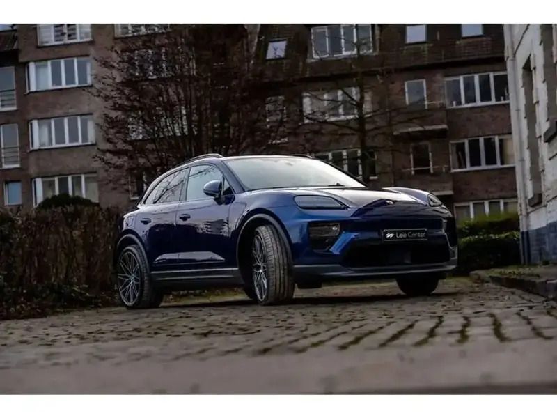 Bleu Utilisé 2024 Porsche Macan SUV | 104 950 € - Image 1/4
