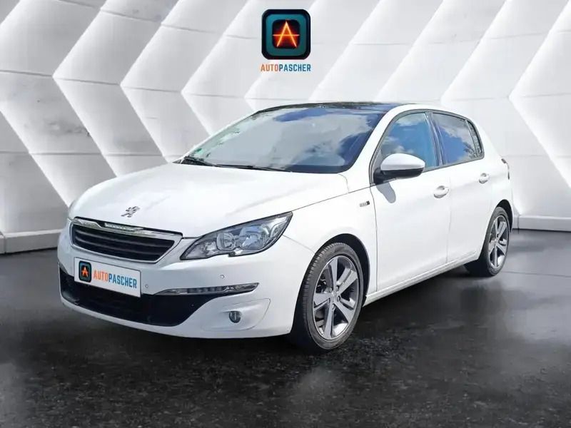 Blanc Utilisé 2015 Peugeot 308 Style Berline | 8 200 € (Prix cher) - Image 1/4