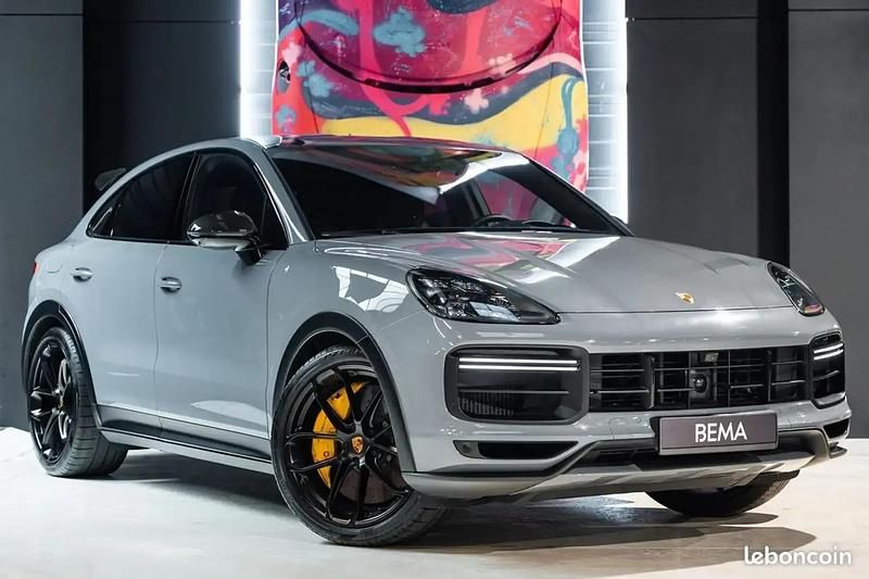 Gris Utilisé 2022 Porsche Cayenne Turbo SUV | 149 980 € - Image 1/4