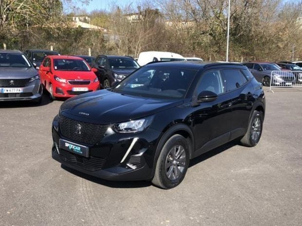 Noir Utilisé 2023 Peugeot 2008 Style SUV | 15 030 € (Bon prix) - Image 1/4