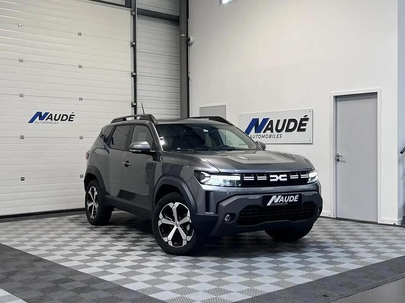 Gris Utilisé 2025 Dacia Duster Journey SUV | 28 990 € - Image 1/4