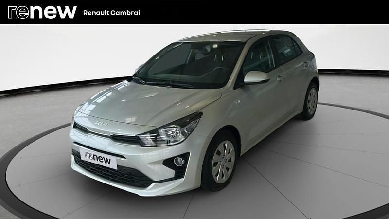 Gris Utilisé 2023 Kia Rio Active Berline | 15 399 € - Image 1/4