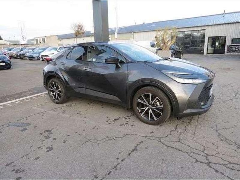 Occasion 2025 Toyota C-HR Design SUV | 31 900 € (Prix cher) - Image 1/1