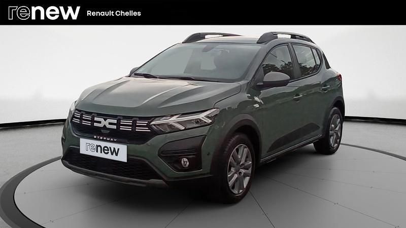 Gris Utilisé 2023 Dacia Sandero Expression Citadine | 14 990 € (Prix juste) - Image 1/4