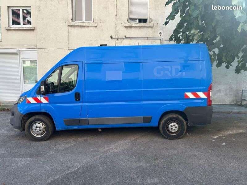 Image 4/4