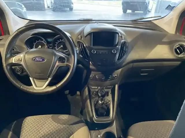Occasion Ford Tourneo Courier Titanium 2019 Rouge métallisé Monospace