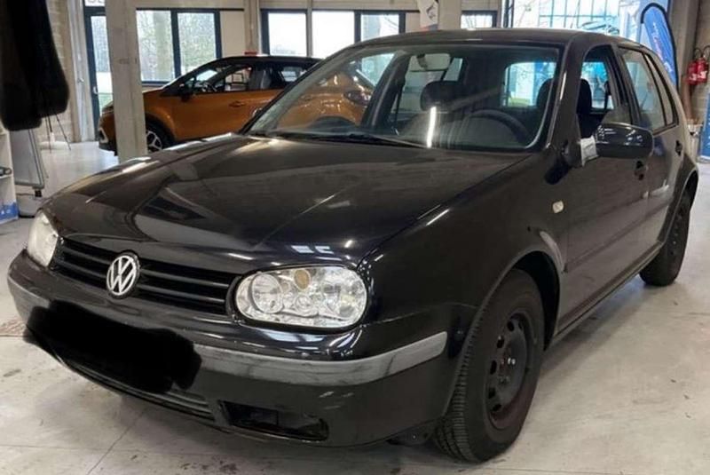 Occasion VW Golf IV 106 ch (77 kW) 2001 Noir Berline