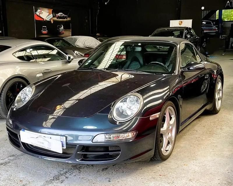 Gris Occasion 2005 Porsche 911 Carrera Cabriolet Cabriolet | 54 990 € - Image 1/4