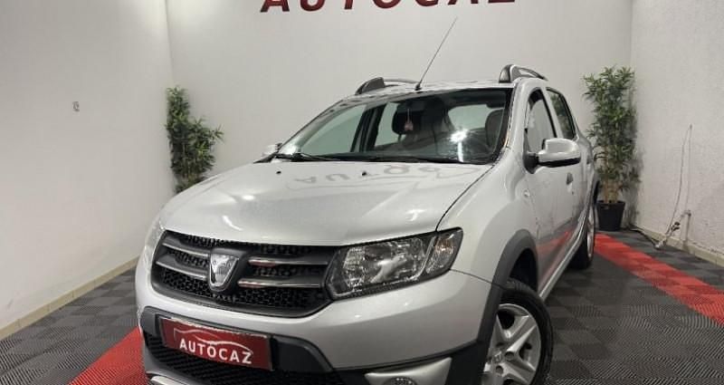Utilisé 2014 Dacia Sandero Prestige Citadine | 9 990 € (Prix assez cher) - Image 1/4