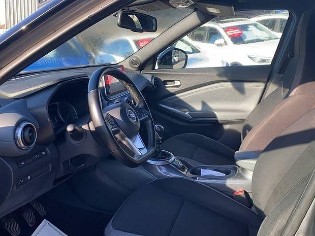 Gris Utilisé 2021 Nissan Juke N-Connecta SUV | 14 990 € (Prix juste) - Image 1/4