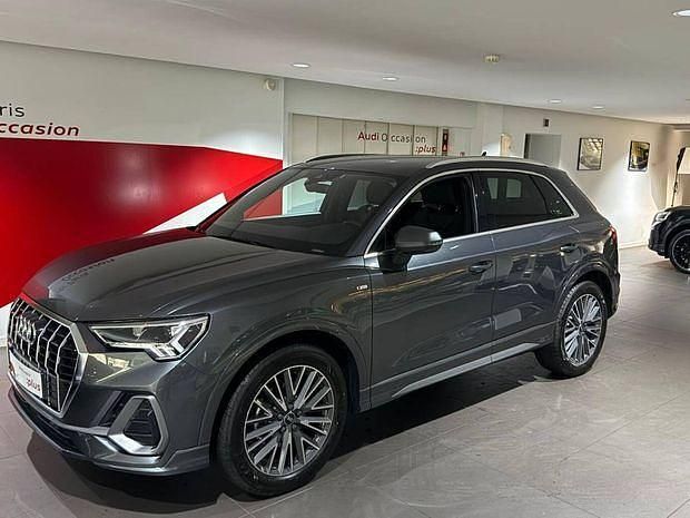 Gris daytona nacré Utilisé 2022 Audi Q3 S-Line SUV | 37 980 € - Image 1/4