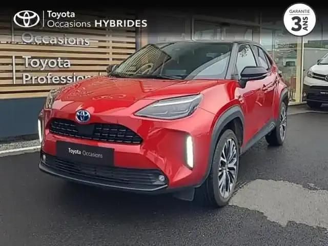 Rouge intense/toit noir Occasion 2022 Toyota Yaris Cross SUV | 22 990 € (Prix juste) - Image 1/4