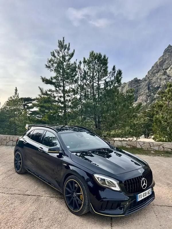 Utilisé 2017 Mercedes GLA45 AMG AMG SUV | 33 500 € (Prix juste) - Image 1/4